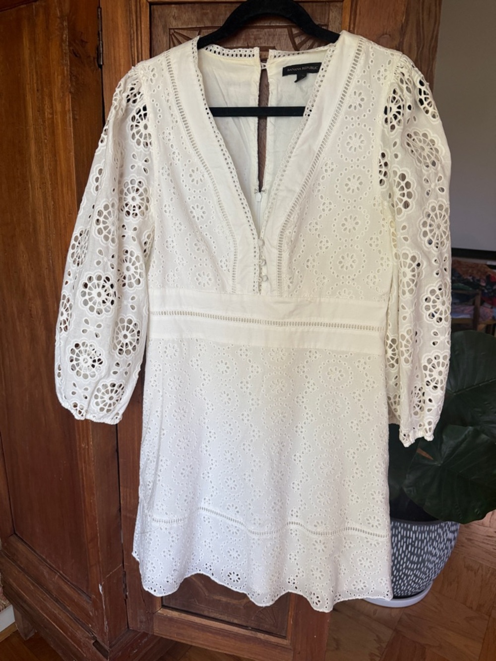 Banana Republic White Eyelet Lace Dress